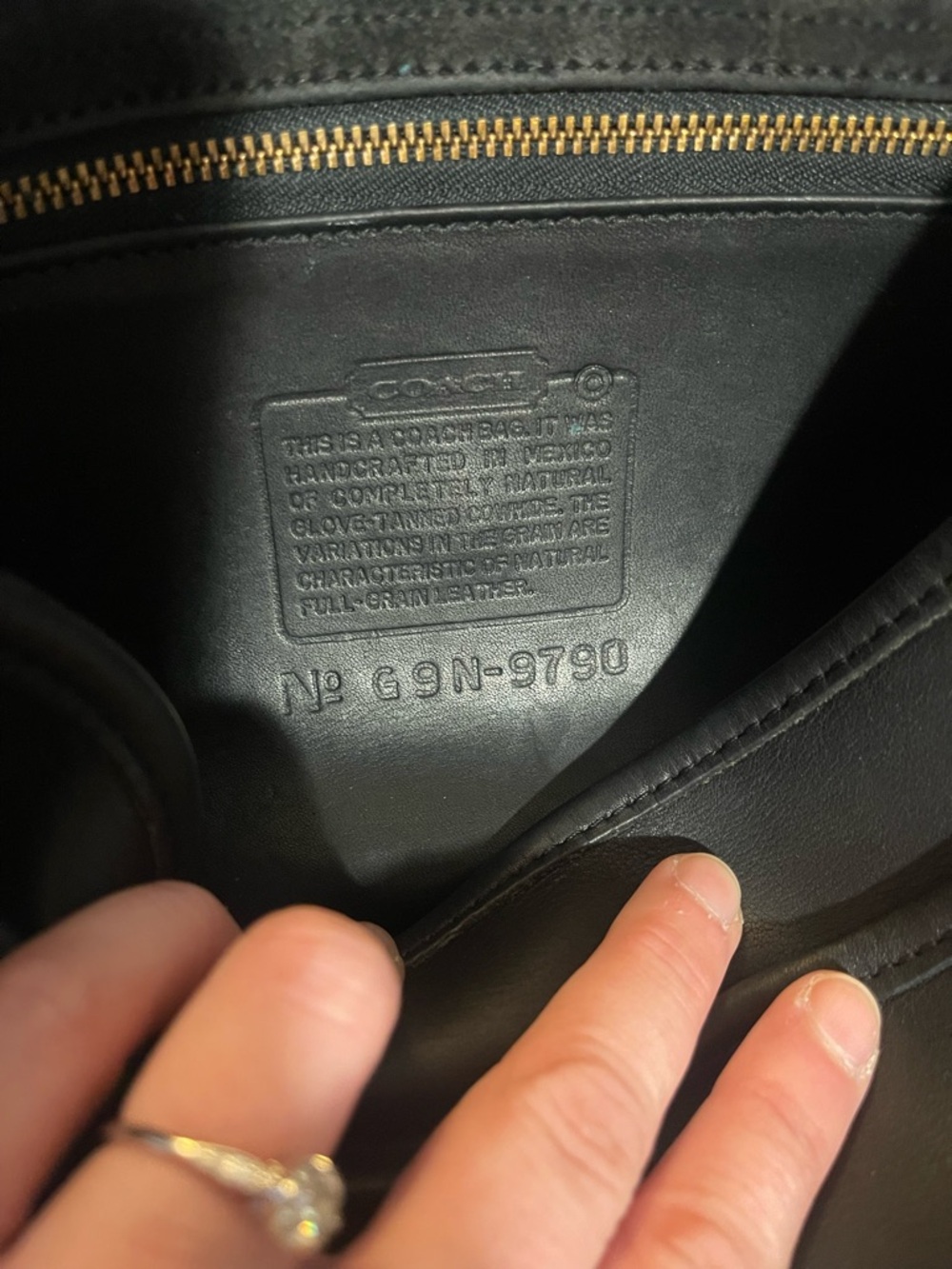 Vintage Coach Black Leather City Bag No G9N-9790 - Picture 9 of 9